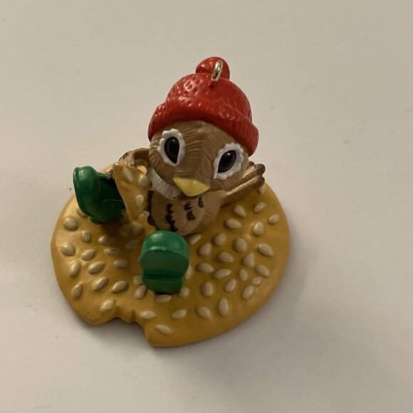 Other - Christmas Ornament Hallmark Spencer Sparrow Cookie C8
